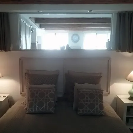 アパート La Casa Victoria -stanislas Area -suite 65m2 Or Loft 75m2 ナンシー
