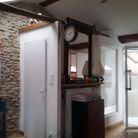アパート La Casa Victoria -stanislas Area -suite 65m2 Or Loft 75m2 ナンシー